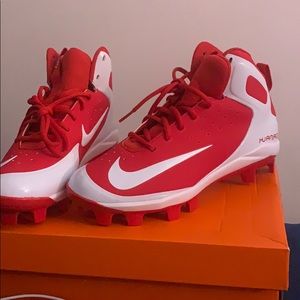 Softball cleats